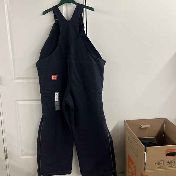 Carhartt Duck Bib Overalls - Picture 2 of 3